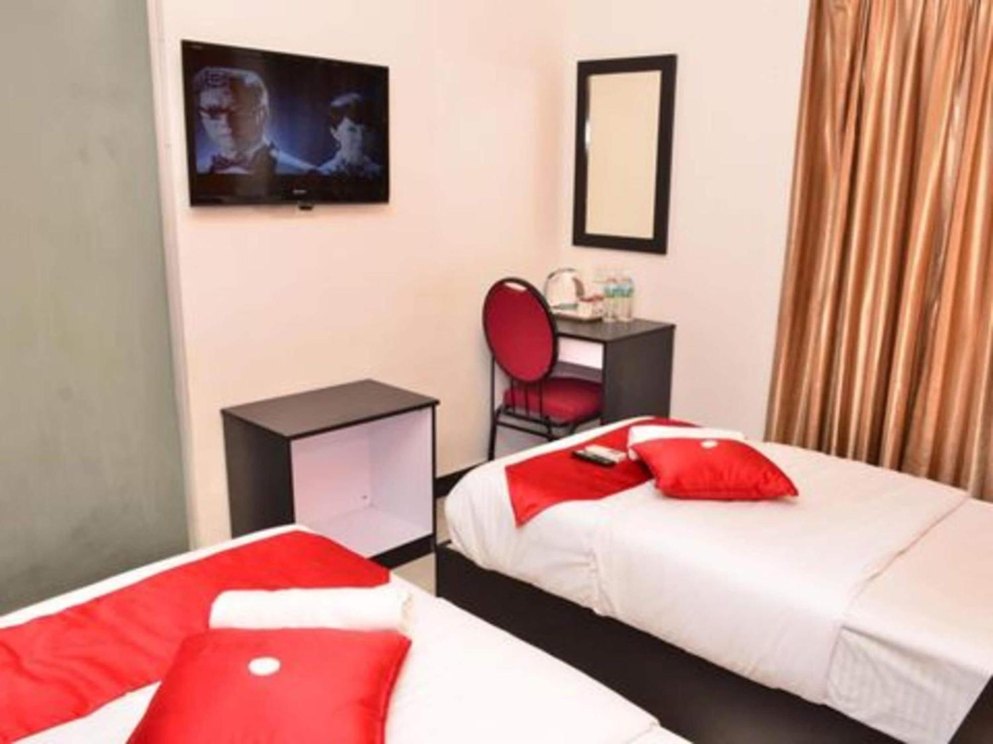 Oyo 91087 Hotel Dspark Port Klang Exteriér fotografie