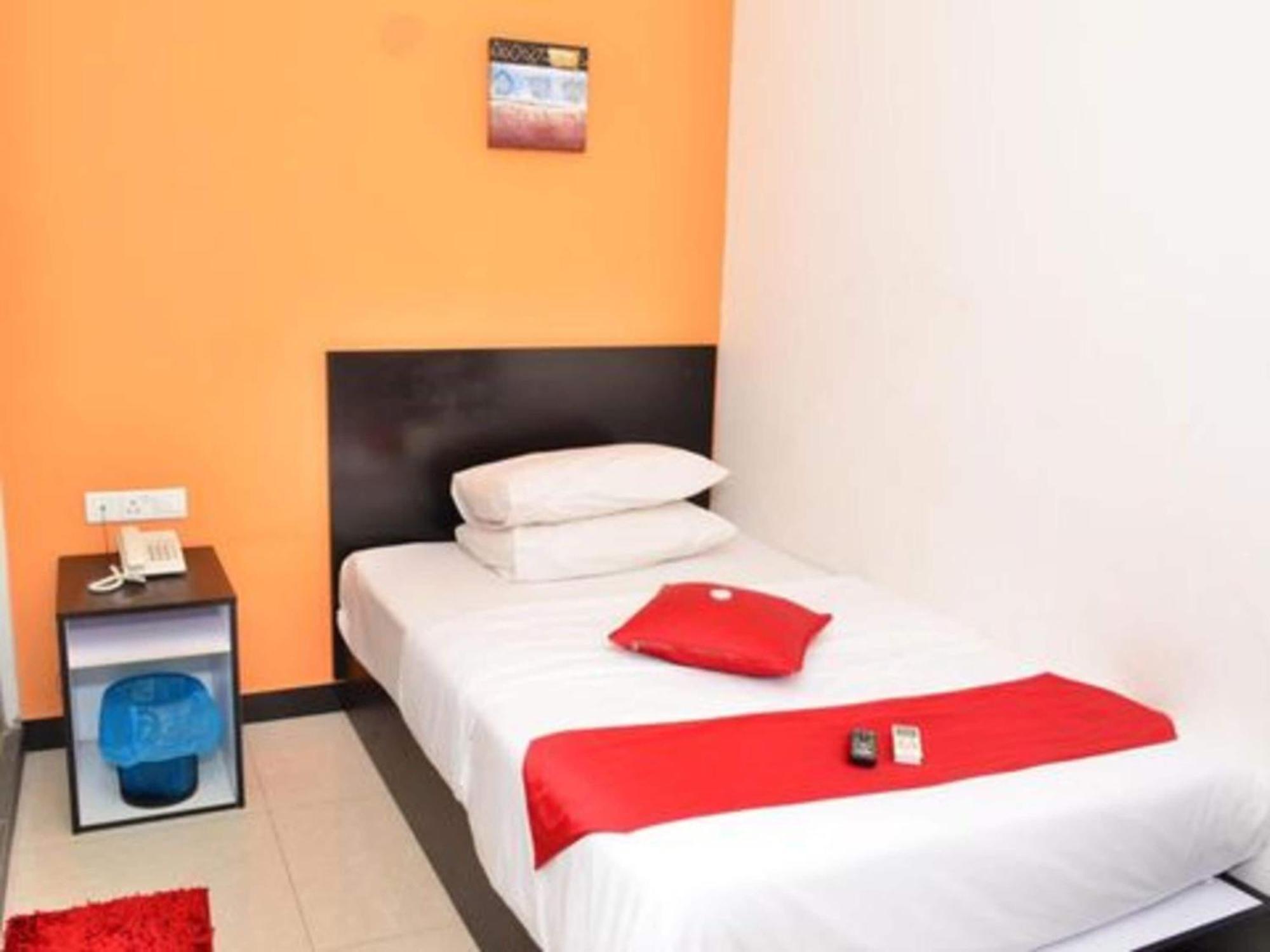 Oyo 91087 Hotel Dspark Port Klang Exteriér fotografie