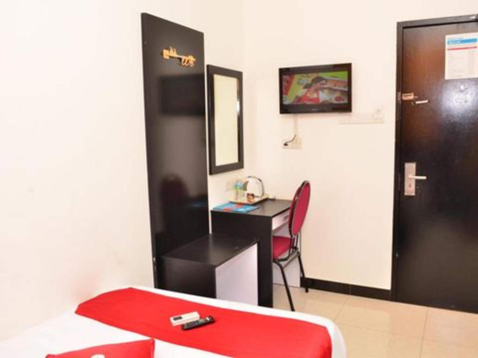 Oyo 91087 Hotel Dspark Port Klang Exteriér fotografie